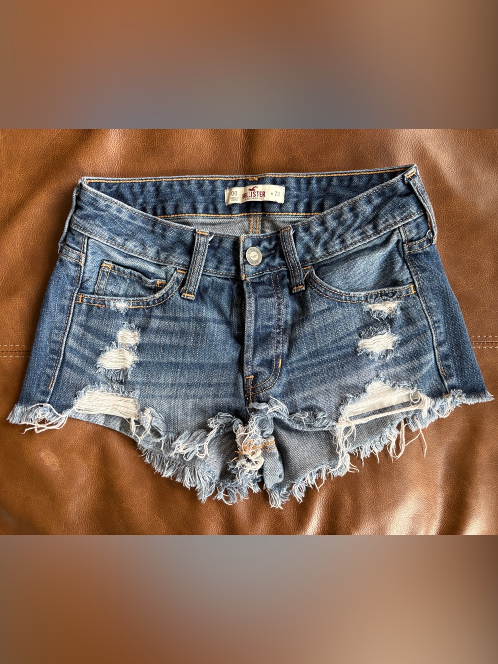 Hollister 00 w 23 Frayed Ripped distressed Denim Shorts - Blue Wash